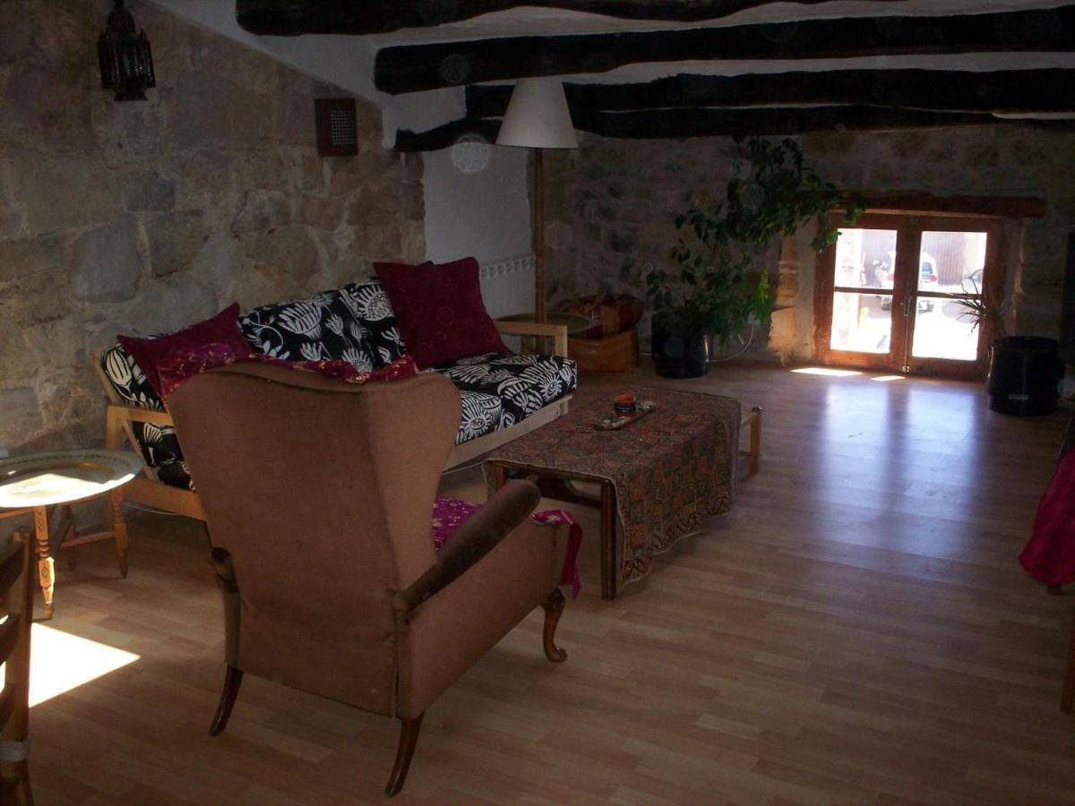 Rural Horizons On La Ruta Del Cister Hotel Fores Exterior photo